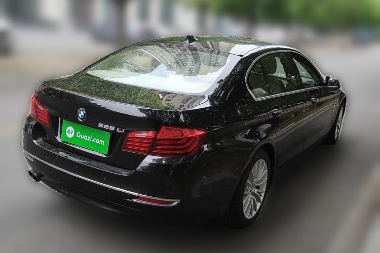 Used BMW 5 Series 2014 525Li Luxury Design Package Rear Right 45 Deg