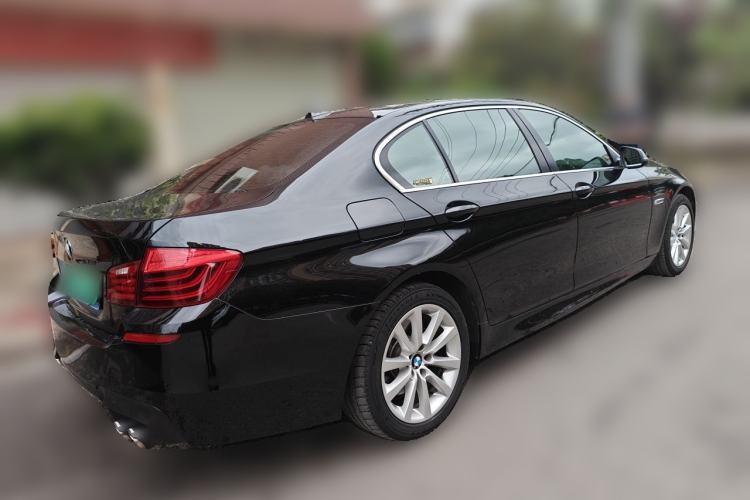 Used BMW 5 Series 2014 528Li Leading Model Rear Right 45 Deg
