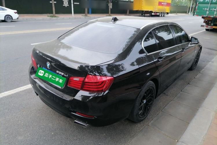 Used BMW 5 Series 2014 535Li Leading Model Rear Right 45 Deg