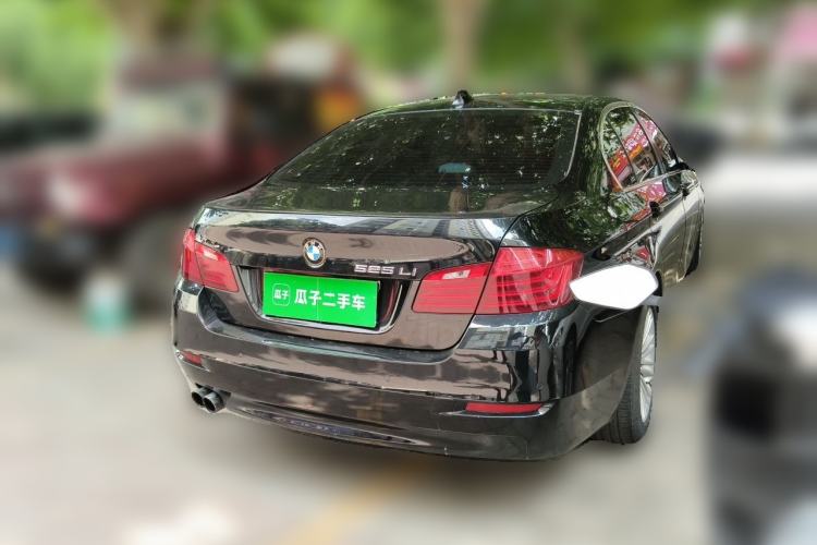 Used BMW 5 Series 2014 525Li Leading Model Rear Right 45 Deg