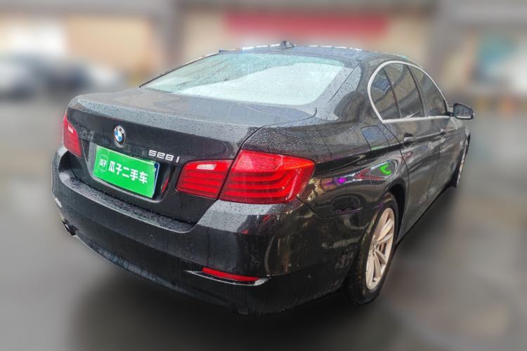 Used BMW 5 Series 2014 520i Elegant Edition Rear Right 45 Deg