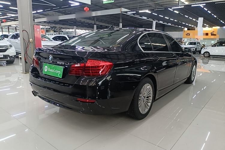 Used BMW 5 Series 2014 525Li Leading Model Rear Right 45 Deg