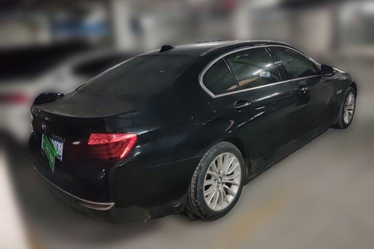 Used BMW 5 Series 2014 525Li Luxury Design Package Rear Right 45 Deg
