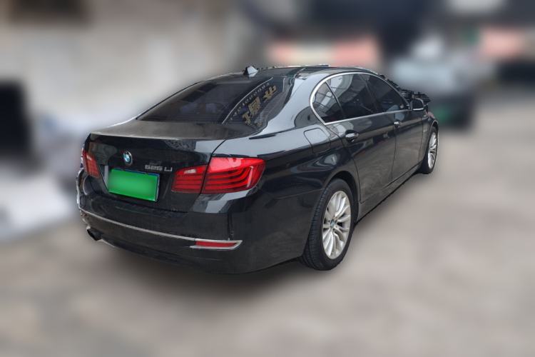 Used BMW 5 Series 2014 525Li Luxury Design Package Rear Right 45 Deg