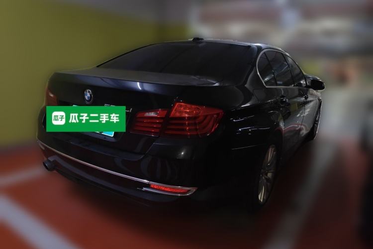 Used BMW 5 Series 2014 525Li Luxury Design Package Rear Right 45 Deg