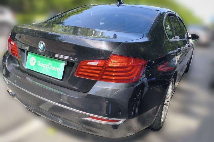Used BMW 5 Series 2014 525Li Luxury Design Package Rear Right 45 Deg