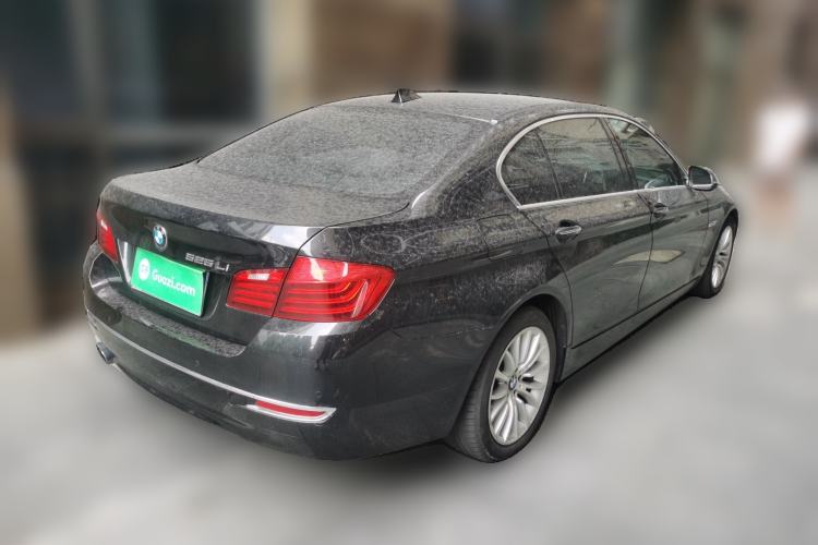 Used BMW 5 Series 2014 525Li Luxury Design Package Rear Right 45 Deg
