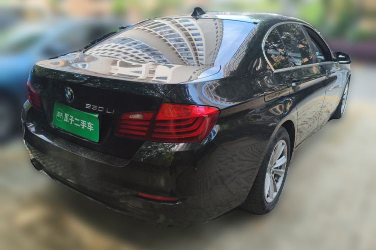 Used BMW 5 Series 2014 520Li Elegant Model Rear Right 45 Deg