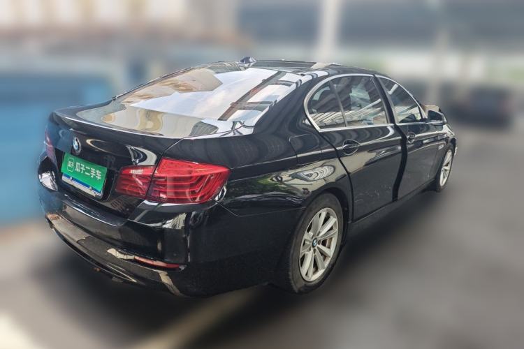 Used BMW 5 Series 2014 520Li Elegant Model Rear Right 45 Deg