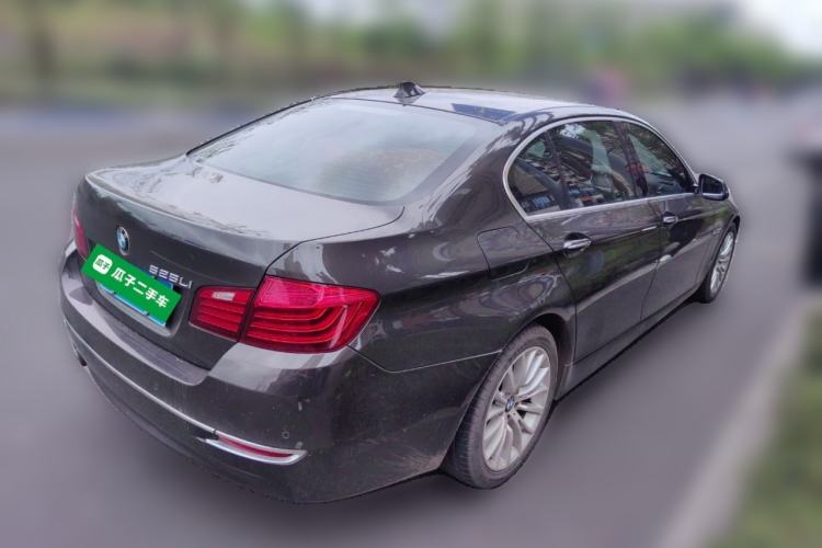 Used BMW 5 Series 2014 525Li Luxury Design Package Rear Right 45 Deg