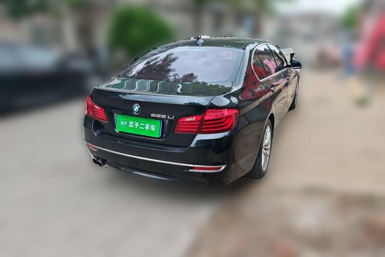 Used BMW 5 Series 2014 525Li Luxury Design Package Rear Right 45 Deg