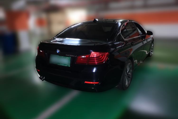 Used BMW 5 Series 2014 528Li Leading Model Rear Right 45 Deg