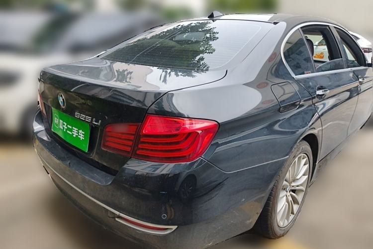 Used BMW 5 Series 2014 525Li Luxury Design Package Rear Right 45 Deg