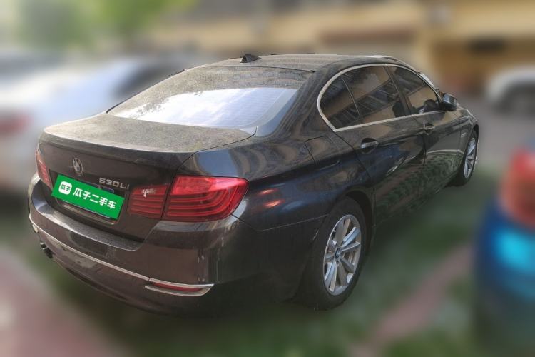 Used BMW 5 Series 2014 520Li Elegant Model Rear Right 45 Deg