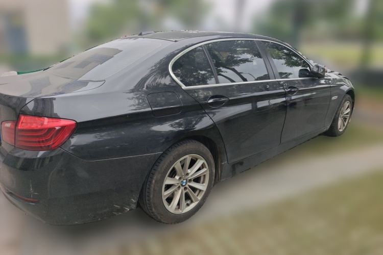 Used BMW 5 Series 2014 520Li Elegant Model Rear Right 45 Deg