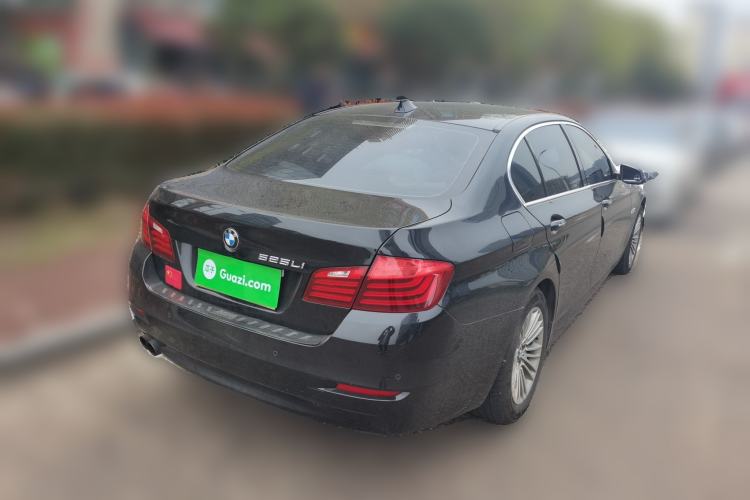 Used BMW 5 Series 2014 525Li Leading Model Rear Right 45 Deg