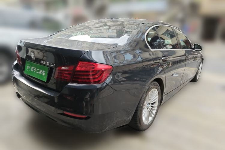Used BMW 5 Series 2014 525Li Leading Model Rear Right 45 Deg