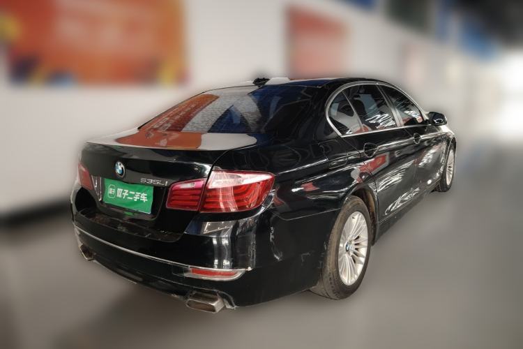 Used BMW 5 Series 2014 520Li Elegant Model Rear Right 45 Deg