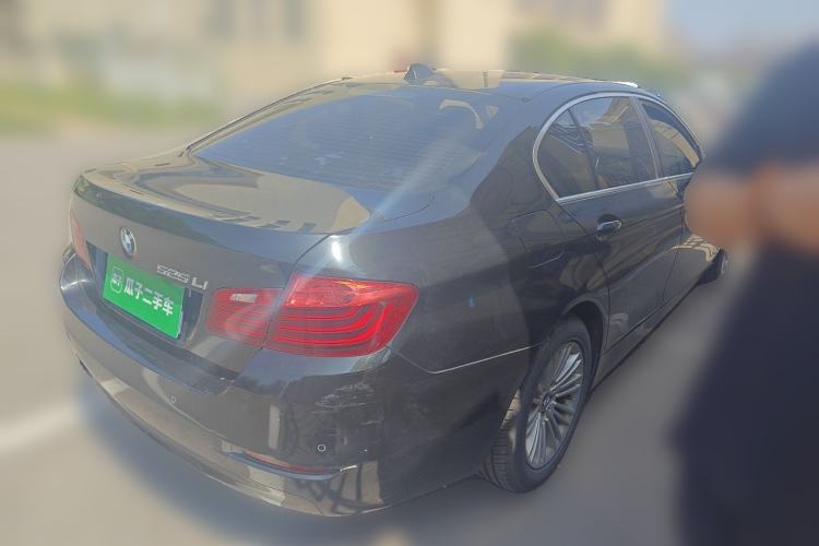 Used BMW 5 Series 2014 525Li Leading Model Rear Right 45 Deg