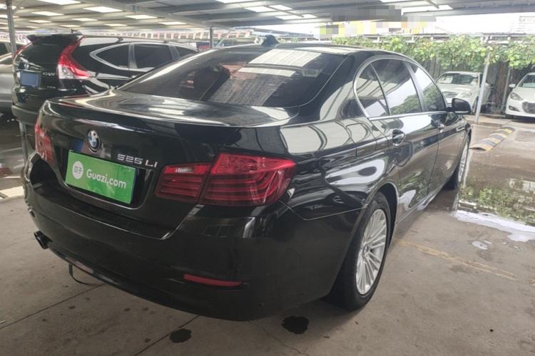 Used BMW 5 Series 2014 525Li Leading Model Rear Right 45 Deg