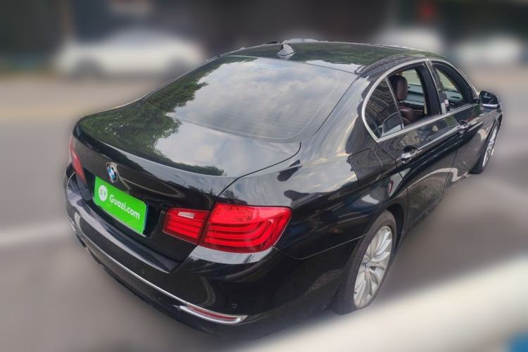 Used BMW 5 Series 2014 525Li Luxury Design Package Rear Right 45 Deg