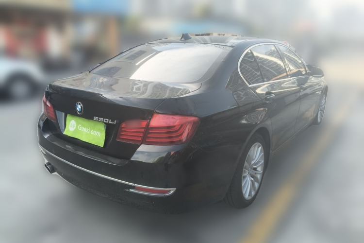 Used BMW 5 Series 2014 525Li Luxury Design Package Rear Right 45 Deg