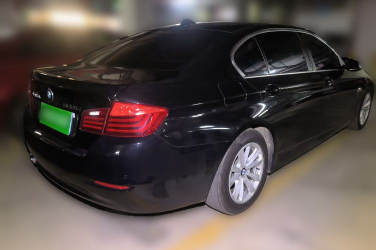 Used BMW 5 Series 2014 520Li Elegant Model Rear Right 45 Deg
