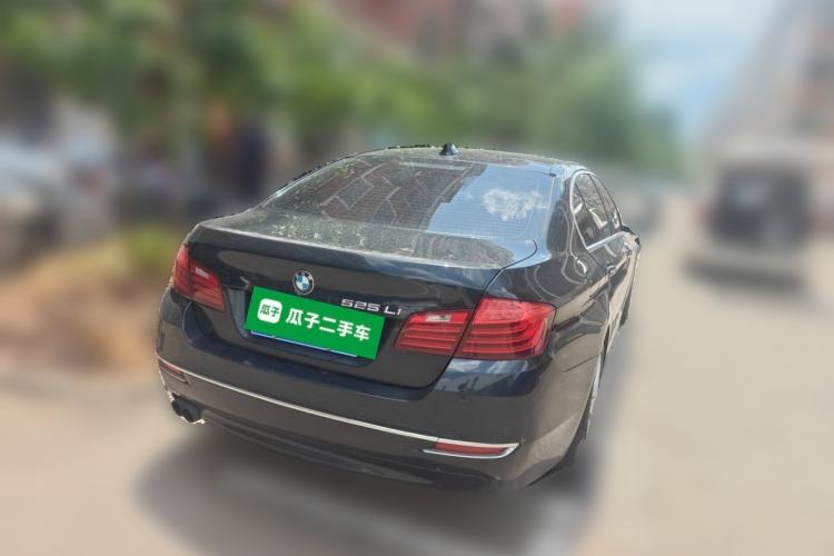 Used BMW 5 Series 2014 525Li Luxury Design Package Rear Right 45 Deg