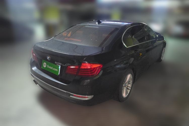 Used BMW 5 Series 2014 525Li Leading Model Rear Right 45 Deg