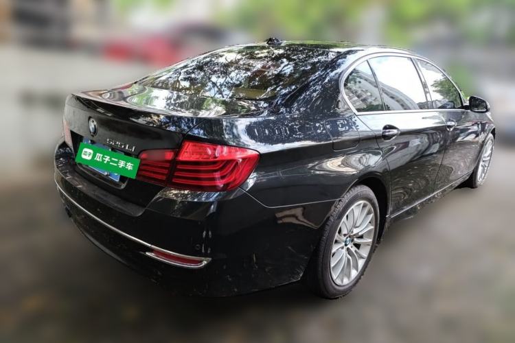 Used BMW 5 Series 2014 525Li Luxury Design Package Rear Right 45 Deg
