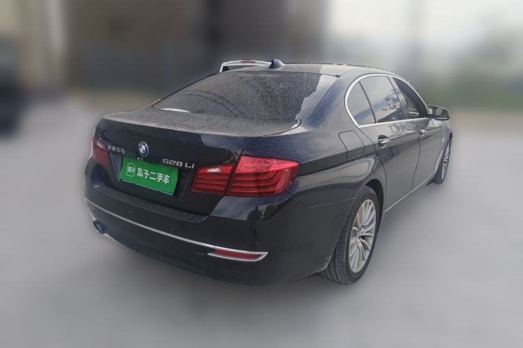 Used BMW 5 Series 2014 528Li Luxury Design Package Rear Right 45 Deg