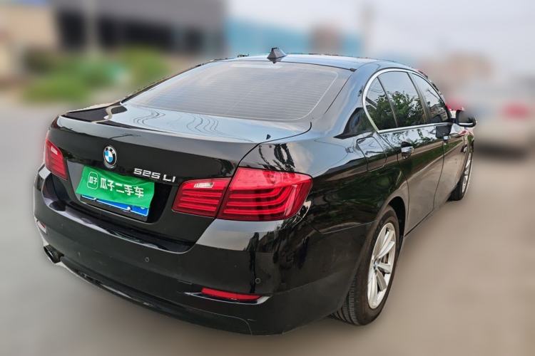Used BMW 5 Series 2014 520Li Elegant Model Rear Right 45 Deg