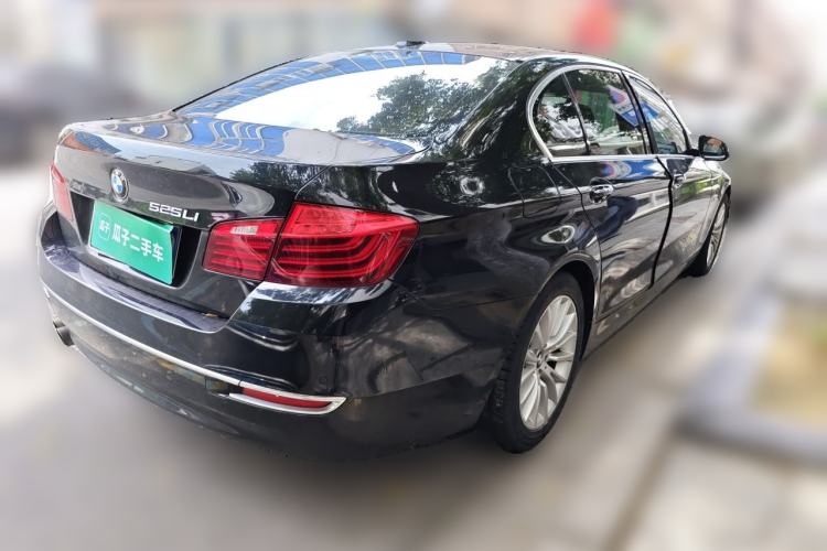 Used BMW 5 Series 2014 525Li Luxury Design Package Rear Right 45 Deg