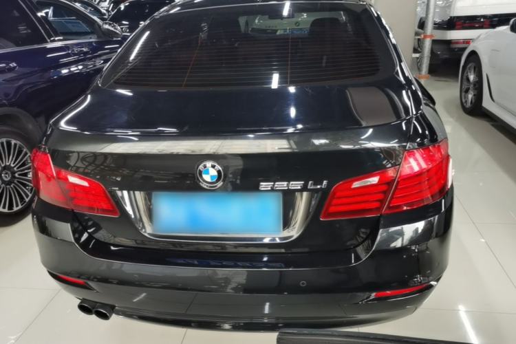 Used BMW 5 Series 2014 525Li Leading Model Rear