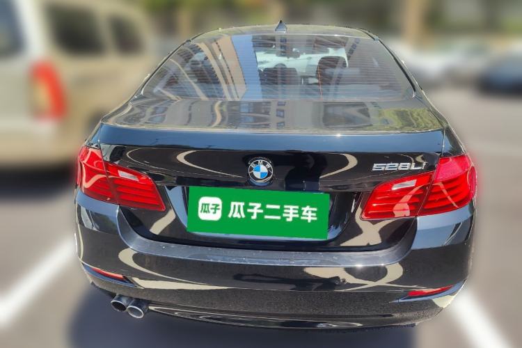 Used BMW 5 Series 2014 528Li Leading Model Rear