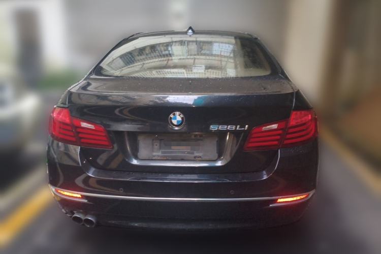 Used BMW 5 Series 2014 525Li Luxury Design Package Rear