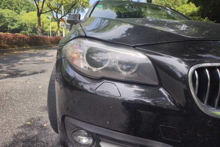 Used BMW 5 Series 2014 525Li Leading Model Right Front Headlight