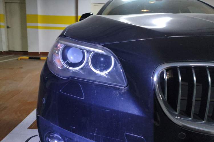 Used BMW 5 Series 2014 520Li Elegant Model Right Front Headlight