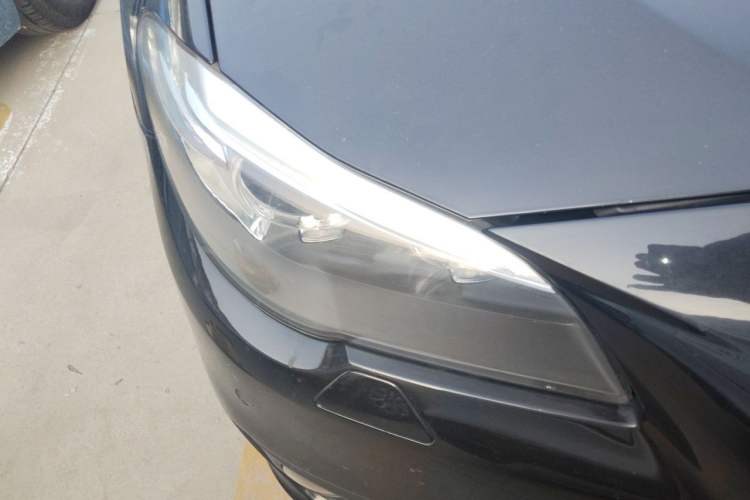 Used BMW 5 Series 2014 528Li Leading Model Right Front Headlight