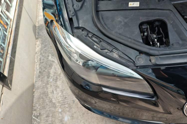 Used BMW 5 Series 2014 520Li Elegant Model Right Front Headlight