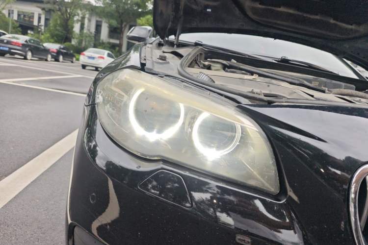Used BMW 5 Series 2014 520Li Elegant Model Right Front Headlight