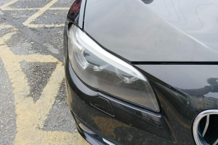 Used BMW 5 Series 2014 525Li Luxury Design Package Right Front Headlight