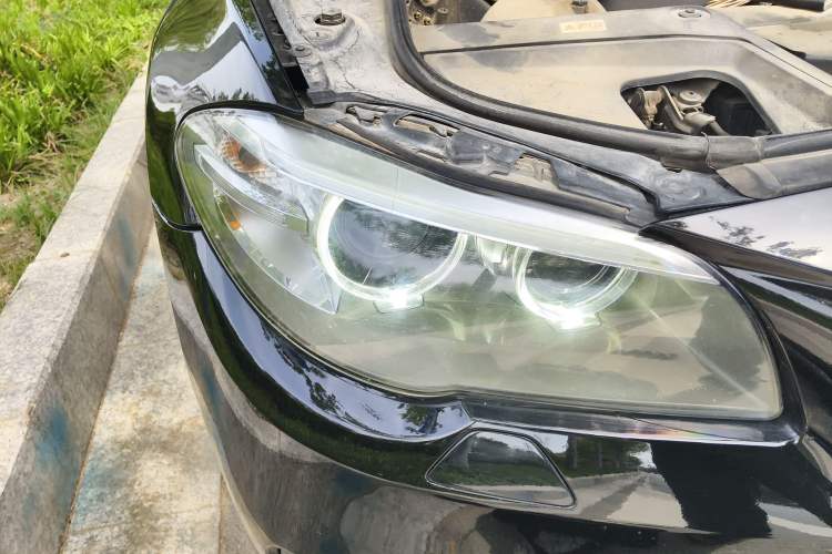 Used BMW 5 Series 2014 525Li Leading Model Right Front Headlight