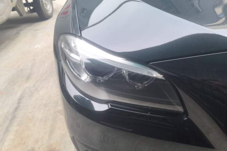 Used BMW 5 Series 2014 525Li Leading Model Right Front Headlight