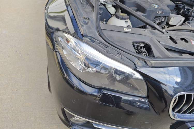 Used BMW 5 Series 2014 535Li Luxury Design Package Right Front Headlight