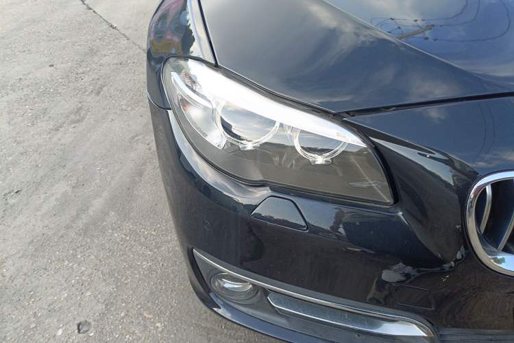 Used BMW 5 Series 2014 520Li Elegant Model Right Front Headlight