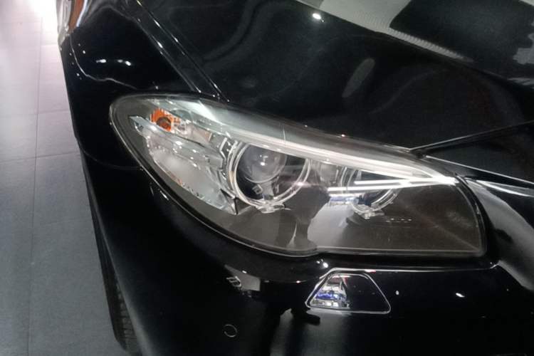 Used BMW 5 Series 2014 525Li Leading Model Right Front Headlight