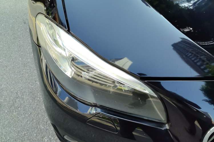 Used BMW 5 Series 2014 520Li Elegant Model Right Front Headlight