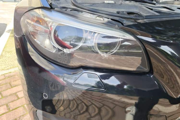 Used BMW 5 Series 2014 525Li Leading Model Right Front Headlight