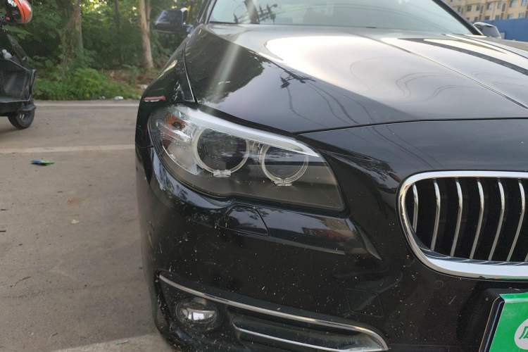 Used BMW 5 Series 2014 525Li Luxury Design Package Right Front Headlight